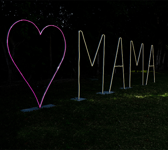 Heart Sign + Mama (Neon)