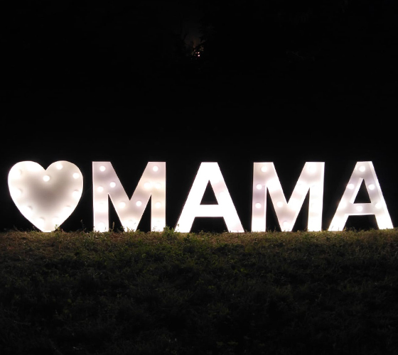 Heart Sign + Mama