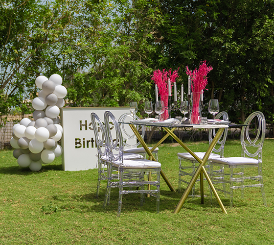 Happy Birthday Gathering Table