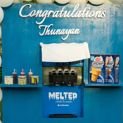 Ice Cream Machine Booth (Blue)
