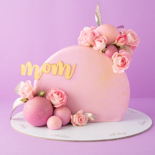 Mom Arch Cake