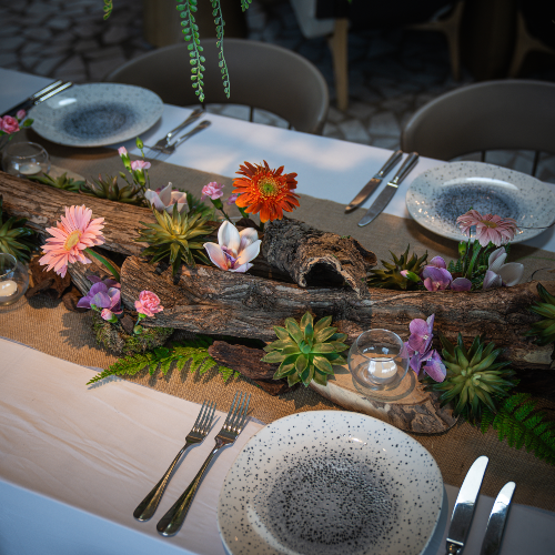 Elegant Garden Style Table Arrangement (Table Decoration)