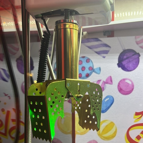 Claw Machine - 02