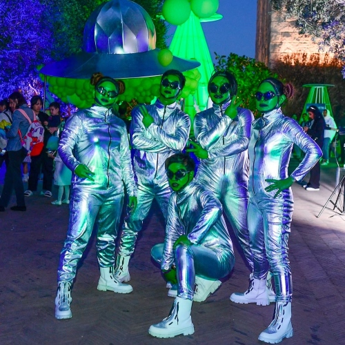 Alien Show Theme