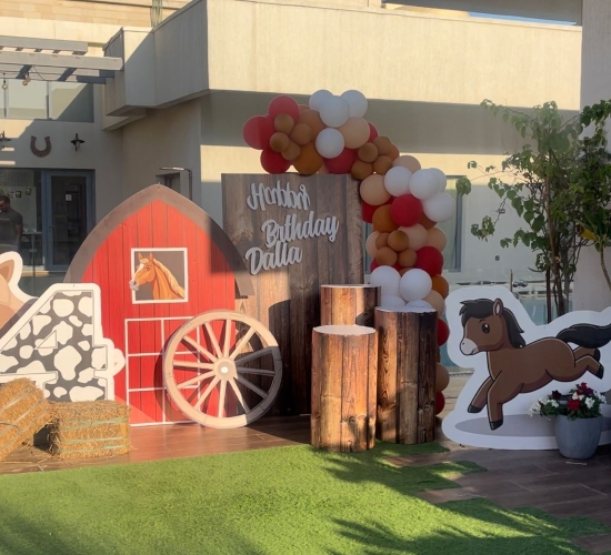 Farm Backdrop with Balloons Arch