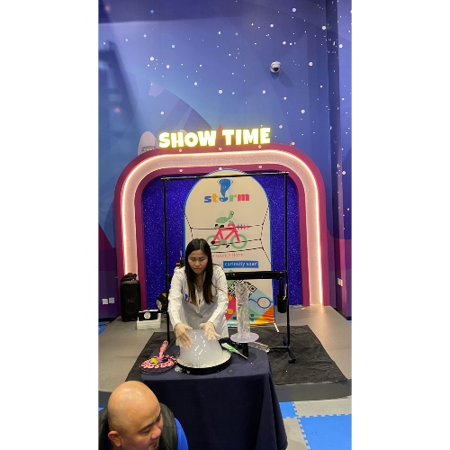 Bubble Show Storm