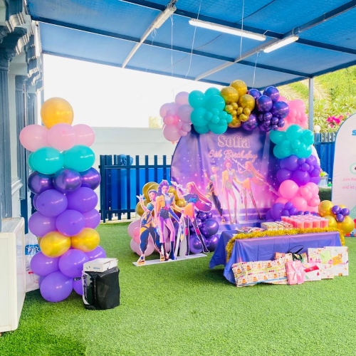 K-Pop Huntrix Golden Decorations