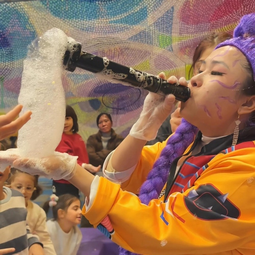 Rumi K-Pop Bubble Show